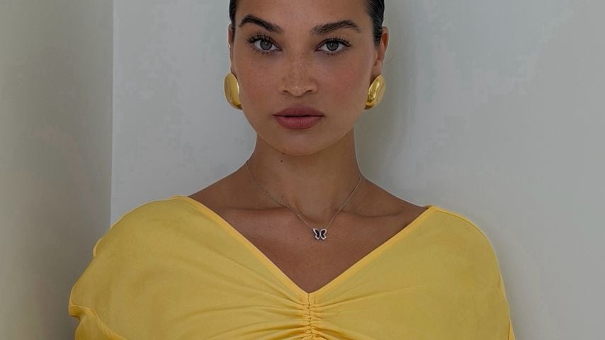 Traum in Gelb: Model Shanina Shaik erwartet ihr zweites Kind