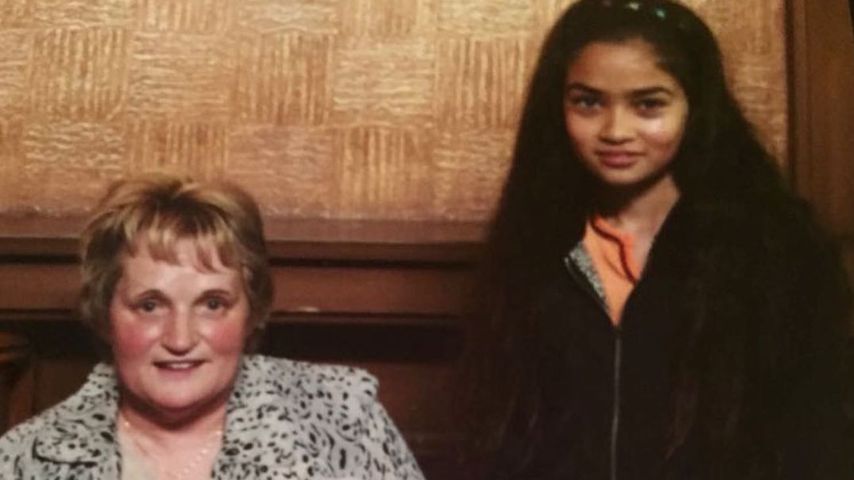 Shanina Shaik mit ihrer Großmutter