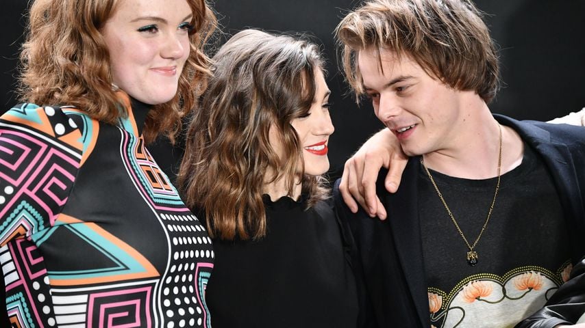 Shannon Purser, Natalia Dyer und Charlie Heaton bei den MTV Movie & TV Awards 2017