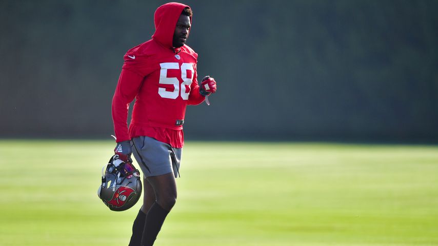 Shaquil Barrett, Footballer