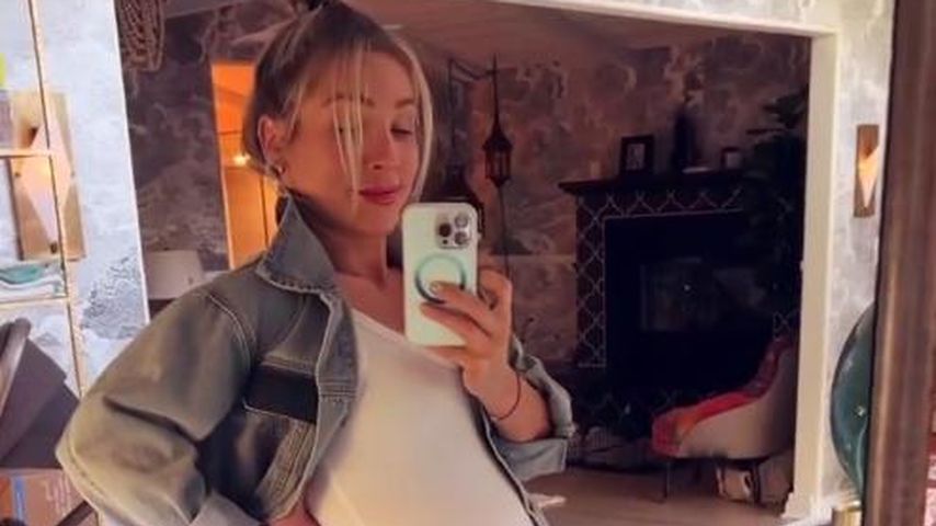 Brian Austin Greens Freundin Sharna zeigt runden Babybauch