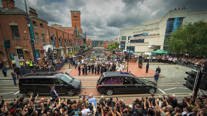 Sharon, Jack, Kelly und Aimee Osbourne nehmen in Birmingham Abschied von Ozzy Osbourne, Juli 2025