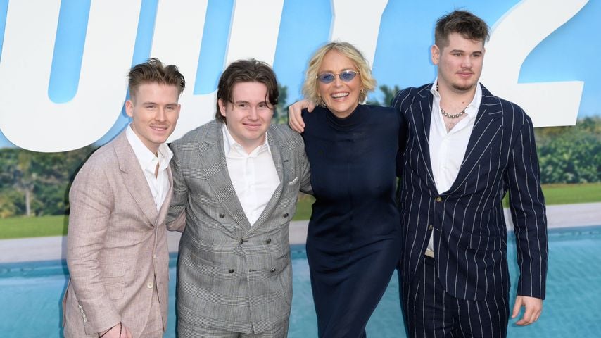 Sharon Stone mit ihren Söhnen Roan, Quinn und Laird, Premiere "Nobody 2" 2025