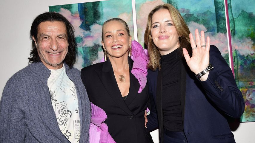 Sharon Stone bei ihrer Kunstausstellung in der Allouche Gallerie