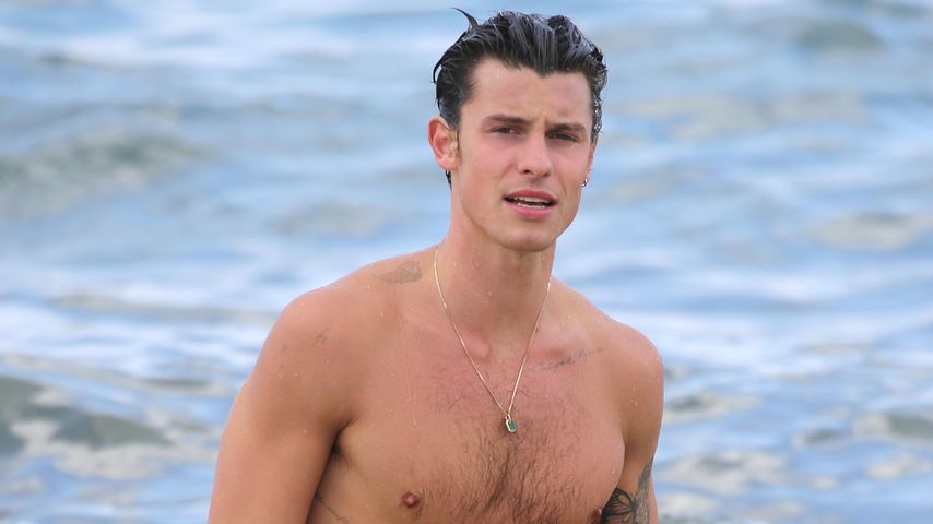 Shawn Mendes wandert "oben ohne" mit seiner Chiropraktikerin