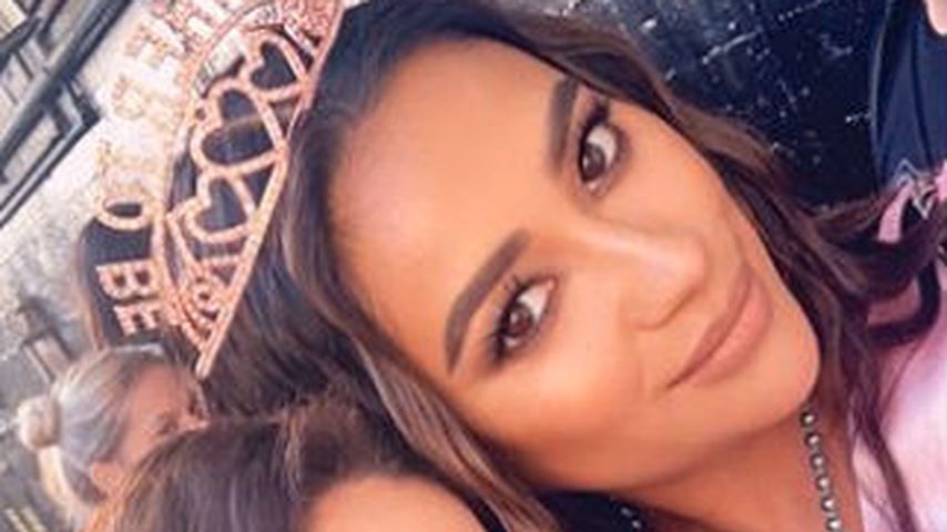 Shay Mitchell mit ihrer Freundin Melissa Molinaro