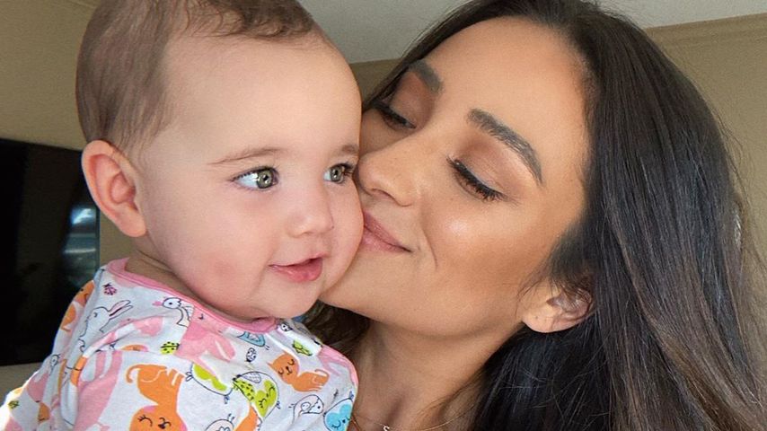 Shay Mitchell mit ihrer Tochter Atlas