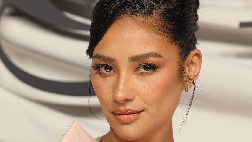 Dafür schämt sich Shay Mitchell in "Pretty Little Liars"!