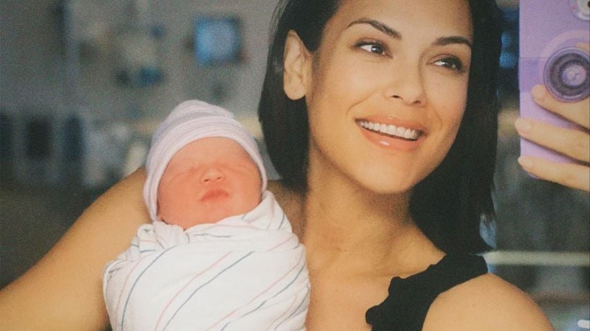 Shemar Moore und Freundin zeigen stolz ihre kleine Tochter
