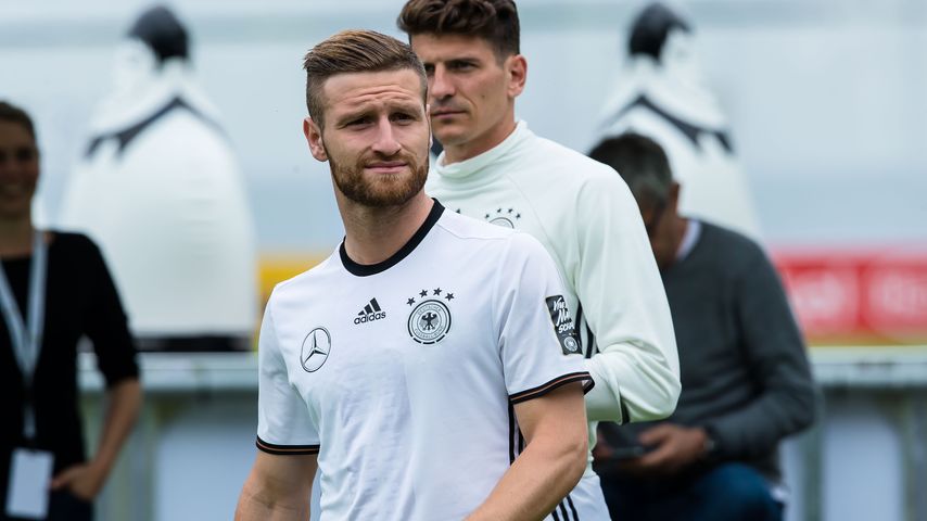Hochzeit nach EM: Vor einem Jahr war Mustafi noch Single!