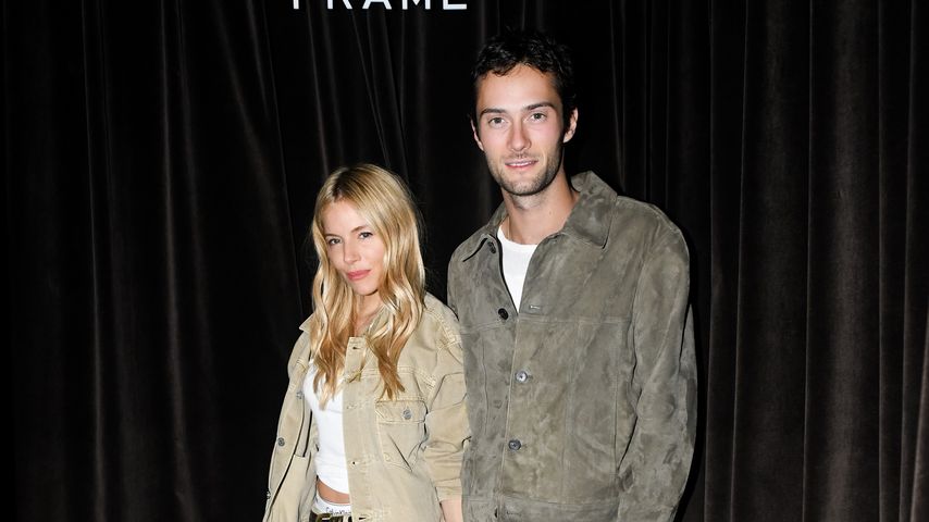 Sienna Miller zeigt sich stylish mit ihrem Freund Oli Green