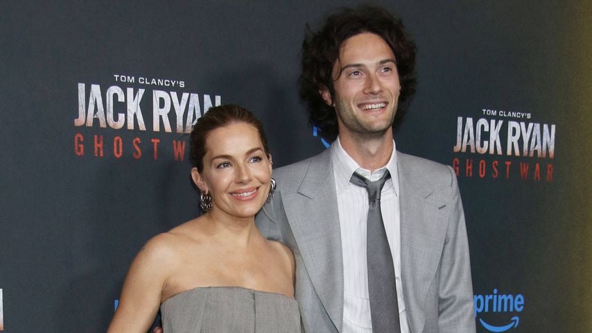 Sienna Miller und Oli Green bei der Weltpremiere von "Tom Clancy’s Jack Ryan: Ghost War" in New York