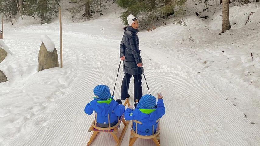 Wintertraum: Sila Sahin kleidet ihre Söhne im Zwillingslook