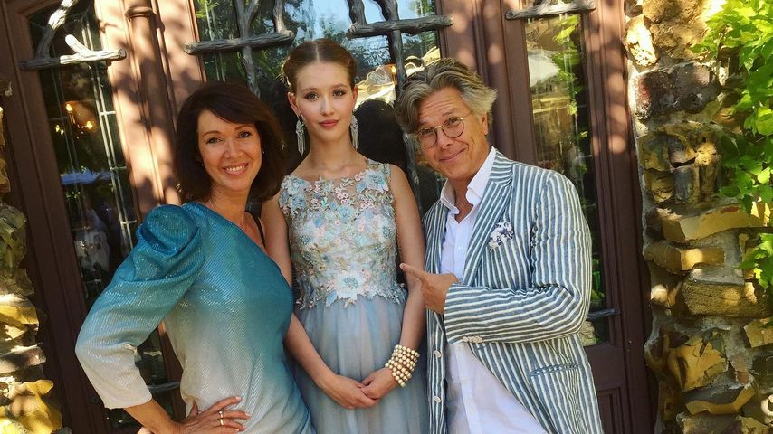 Silvia Laubenbacher und Percy Hoven mit Tocher Yuma