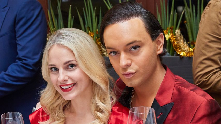 Silvia Schneider und Julian Stöckel bei einer Geburtstagsfeier 2017
