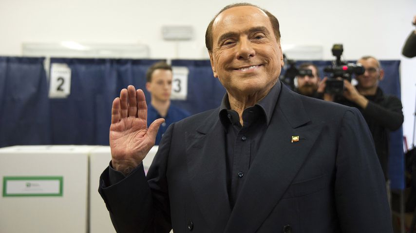 Keine Ehe: Silvio Berlusconi feiert eine symbolische Trauung