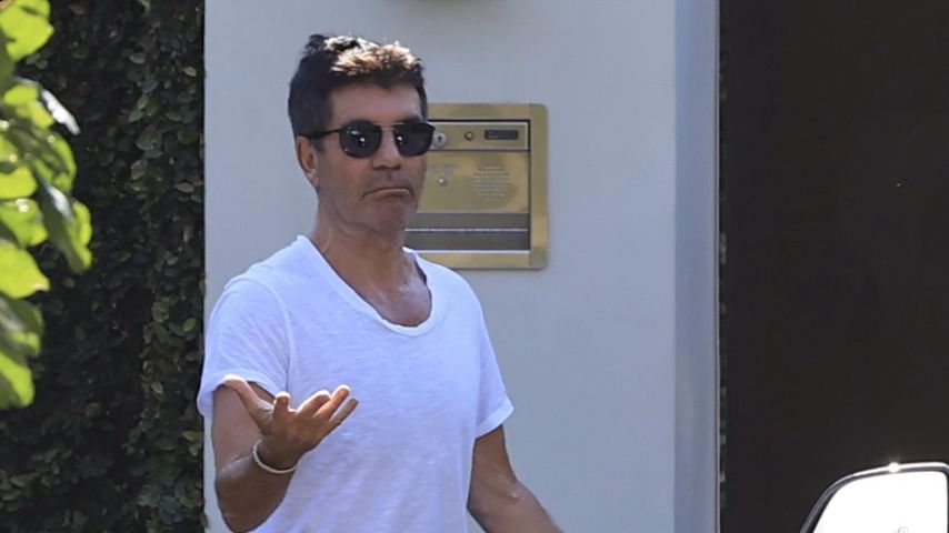 Hier hat sich Simon Cowell aus seiner Villa ausgesperrt
