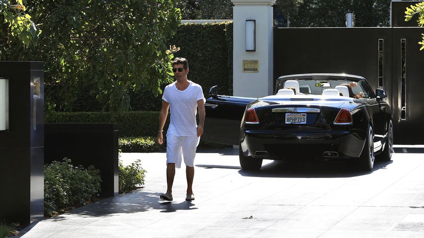 Simon Cowell vor seiner Villa in Beverly Hills im April 2020