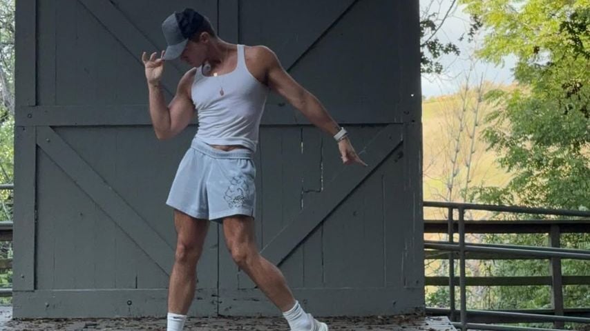 Simon Curtis, Schauspieler und Sänger, 2025