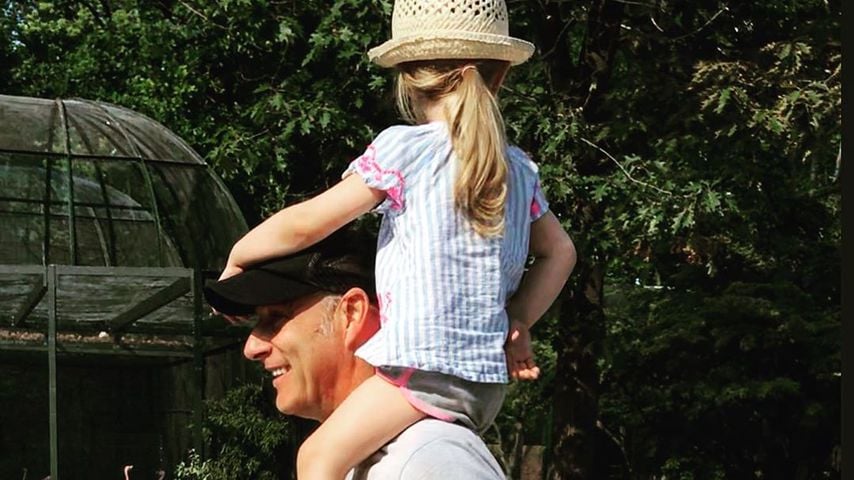 Simon Licht mit Tochter Milla im Juli 2019
