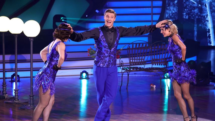 Simon Zachenhuber, Patricija Belousova und Christina Luft bei "Let's Dance"