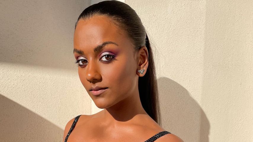 Simone Ashley, Instagram 2022