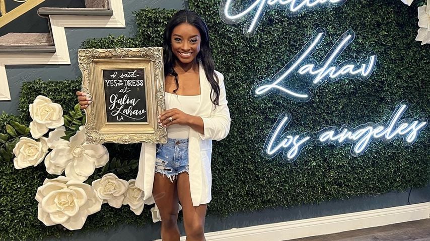 Frisch verlobt: Simone Biles hat ihr Brautkleid gefunden