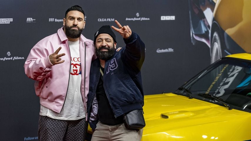 Sinan-G (Sinan Farhangmehr) und sein Bruder Roozbeh Farhangmehr in Köln im Februar 2023