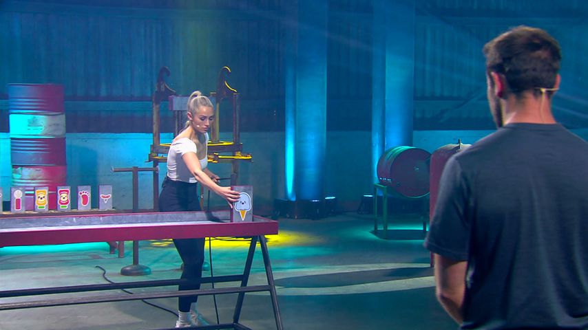Sissi Hofbauer und Ben Melzer bei einer Sommerhaus-Challenge