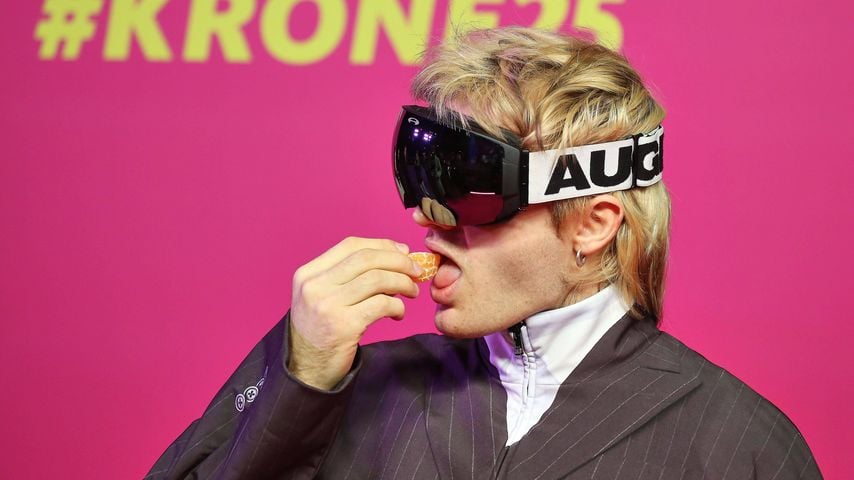 Ski Aggu bei der Preisverleihung der 1LIVE Krone 2025