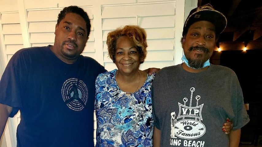 Snoop Dogs Bruder Bing Worthington (l) mit Snoops Mutter Beverly