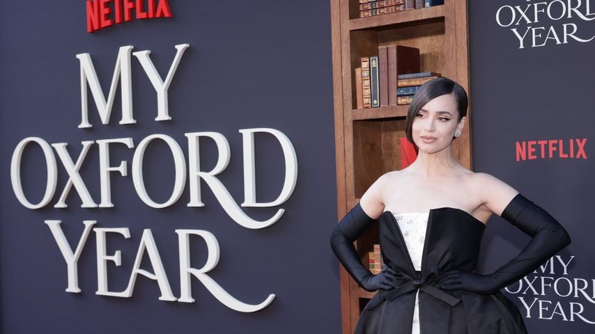 Sofia Carson bei der Netflix-Premiere von "My Oxford Year" im Juli 2025 in Los Angeles