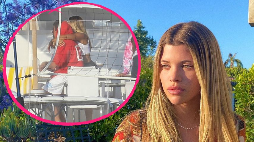 Neuer Flirt? Sofia Richie kuschelt innig mit Unbekanntem