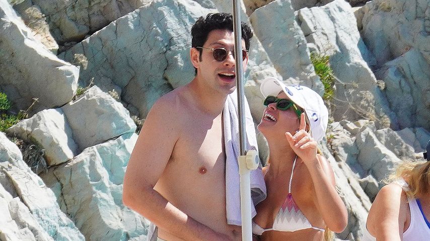 Sofia Richie (r.) und ihr Verlobter Elliot Grainge in Südfrankreich, 2023