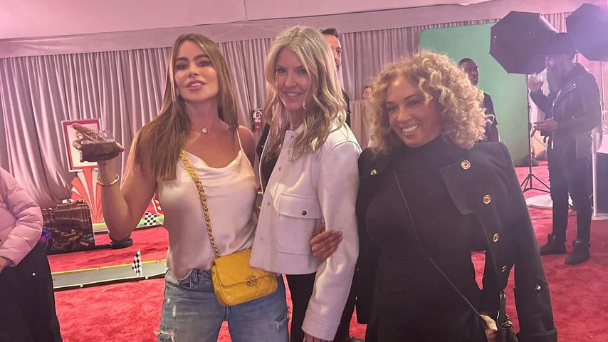 Sofia Vergara mit ihren Freunden