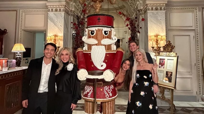 Sofía Vergara mit Freunden im Luxus-Hotel Sacher in Wien 2025