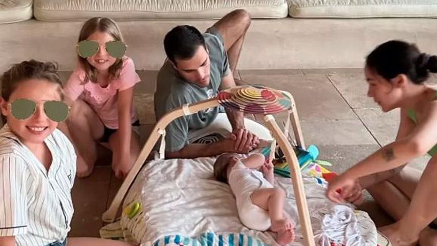 Sole und Celeste Trussardi, Goffredo Cerza und Aurora Ramazzotti mit Baby Cesare