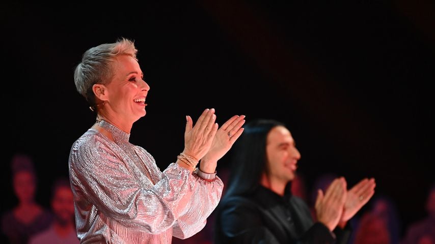Sonja Zietlow und Bülent Ceylan bei "The Masked Singer"