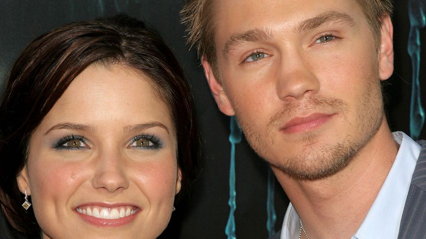 Sophia Bush und Chad Michael Murray im April 2005