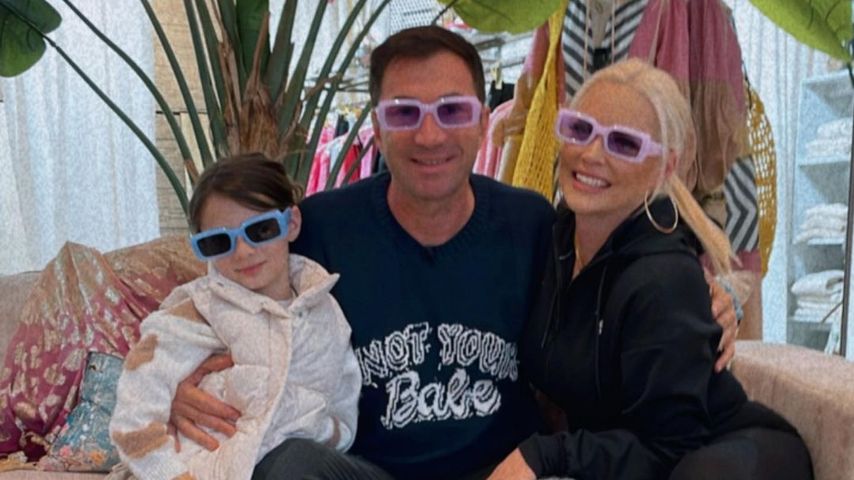 Sophia Cordalis mit ihren Eltern Lucas und Daniela im April 2023