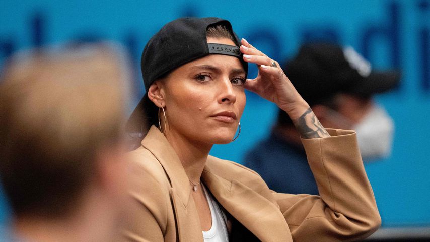 Als Physio: Sophia Thomalla schummelte sich zu Alex' Spiel
