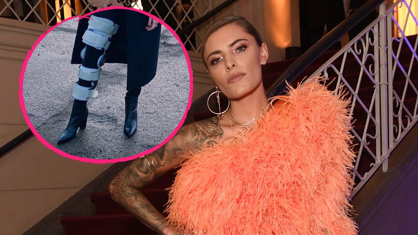 Aufgedeckt: Das steckt hinter Sophia Thomallas Knie-Schiene!