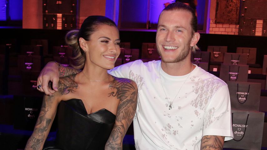 Sophia Thomalla und Loris Karius auf der Berlin Fashion Week im Juli 2019