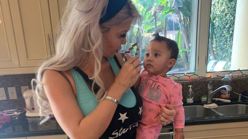 Sophia Vegas mit Töchterchen Amanda, Dezember 2019
