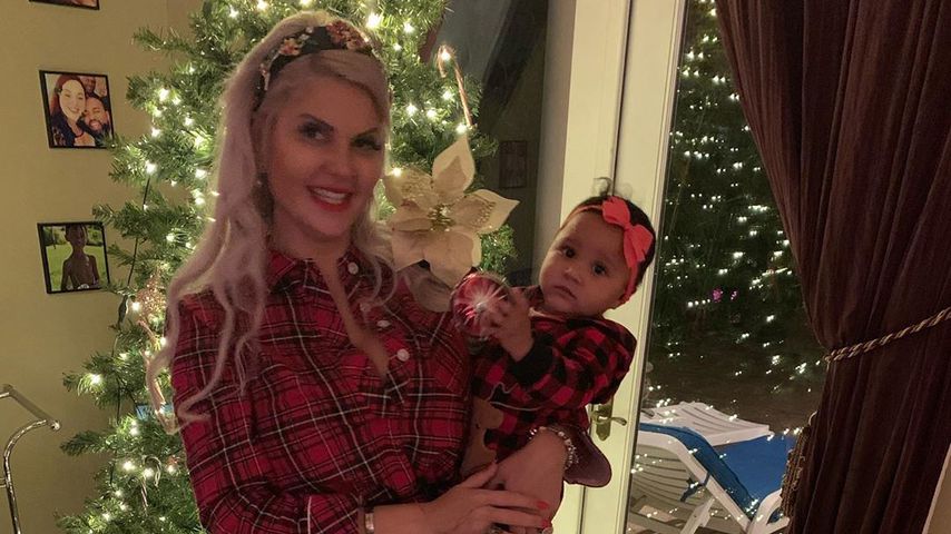 Sophia Vegas mit ihrer Tochter Amanda, Dezember 2019
