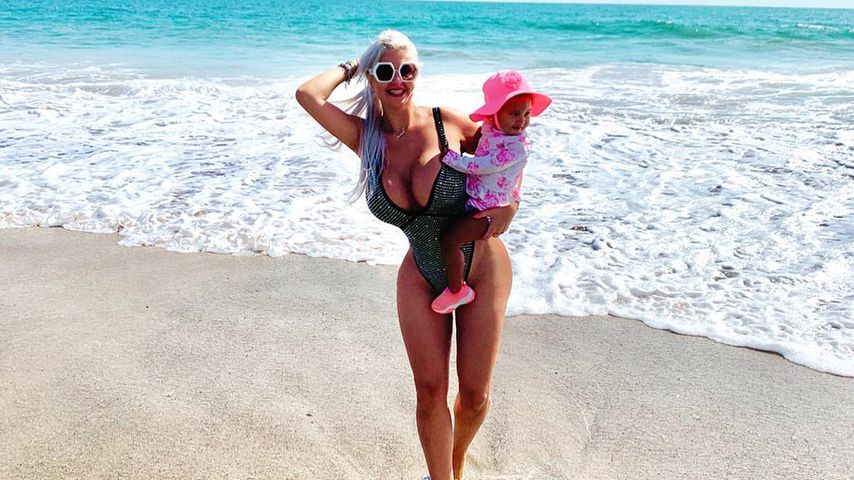 Sophia Vegas und ihre Tochter Amanda im Jahr 2020