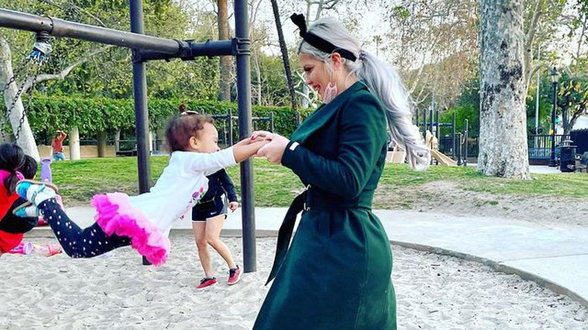 Sophia Vegas mit Töchterchen Amanda