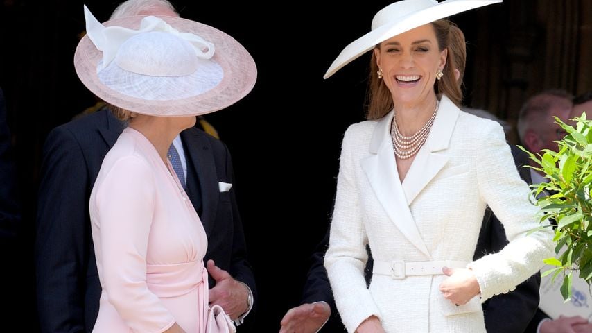 Bei der Garter-Zeremonie in Windsor: Sophie, Herzogin von Edinburgh, und Kate, Prinzessin von Wales vor der St George’s Chapel 2025