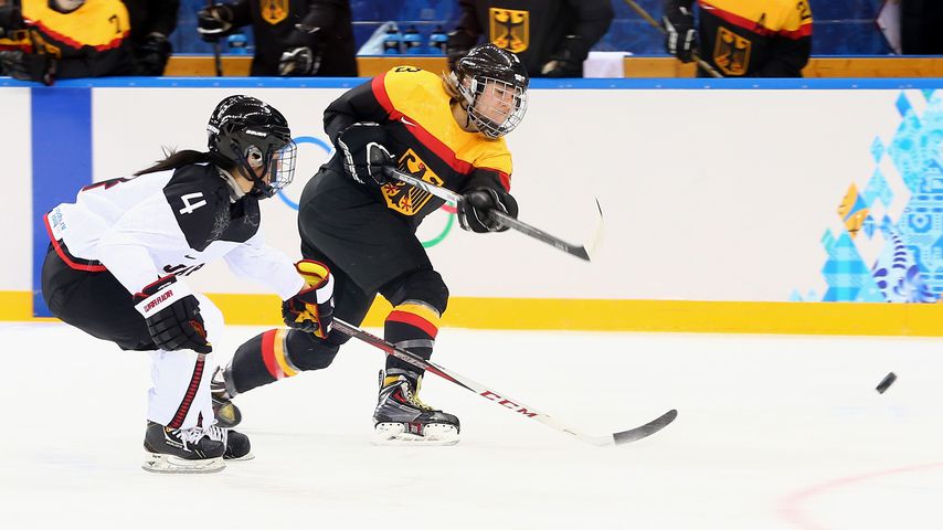 Sophie Kratzer, Eishockey-Spielerin