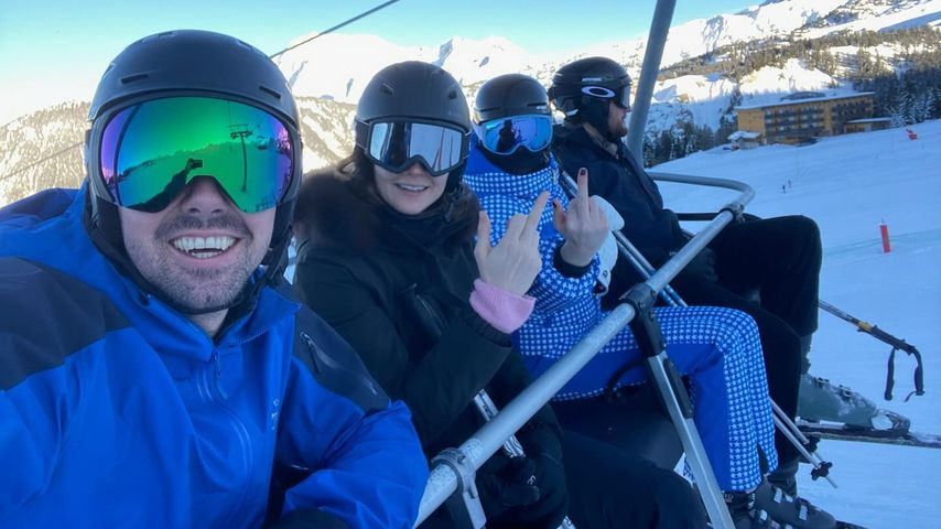 Sophie Turner mit Peregrine Pearson und Freunden